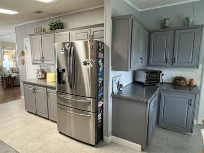 Photo 5 of 37 of home located at 112 Alamanda Lane Parrish, FL 34219