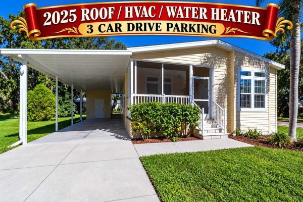 Photo 1 of 2 of home located at 304 Rotterdam Drive Ellenton, FL 34222