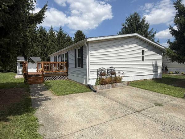 2000 Palm Harbor Mobile Home