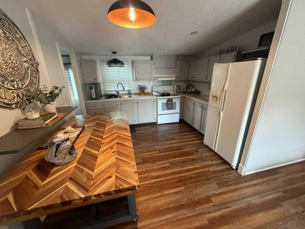 2000 Palm Harbor Mobile Home