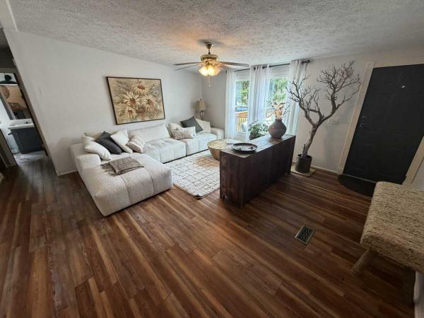 2000 Palm Harbor Mobile Home