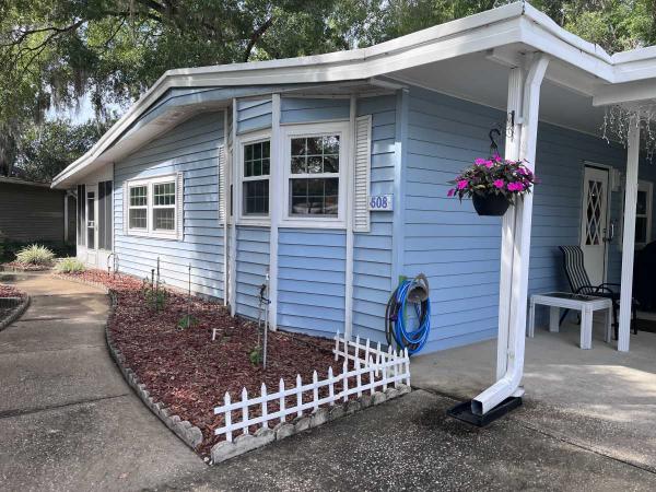 1988  Mobile Home For Sale