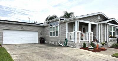 Photo 3 of 26 of home located at 1692 Deverly Dr. Lot #765 Lakeland, FL 33801
