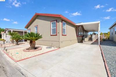 Photo 3 of 24 of home located at 210 W Cypress Rd Oakley, CA 94561