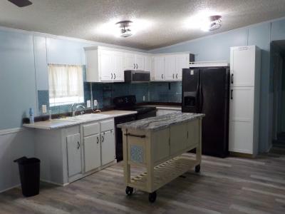 Photo 2 of 12 of home located at 11555 Culebra Road Site #429 San Antonio, TX 78253
