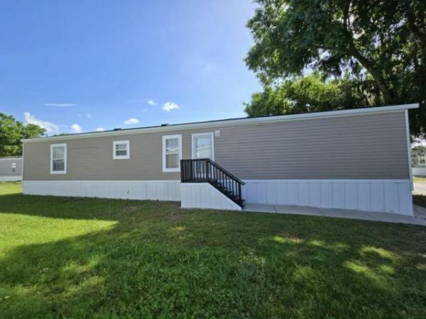 Photo 1 of 2 of home located at 1234 Reynolds Road  #83 Lakeland, FL 33801