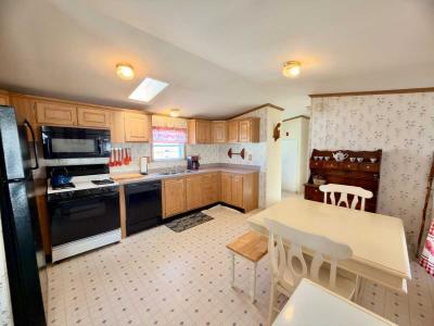 Photo 3 of 22 of home located at 30 Holiday Circle Chicopee, MA 01020