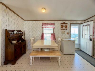 Photo 5 of 22 of home located at 30 Holiday Circle Chicopee, MA 01020