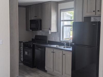 Mobile Home at 300 Forrest Ave., Lot #91 Springfield, IL 62702