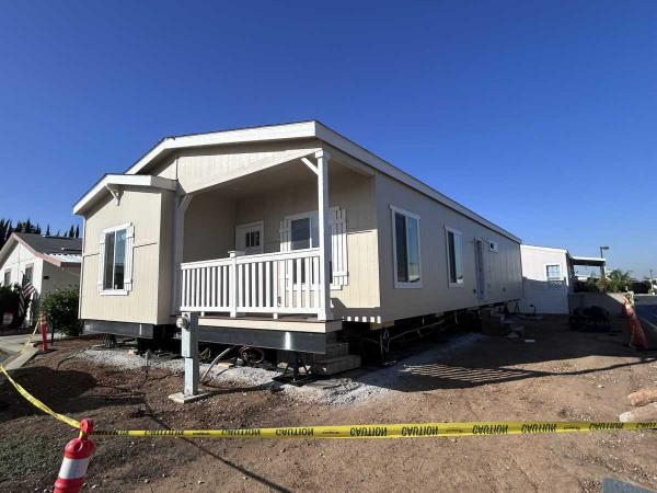 2026 Silvercrest SM-25626 Manufactured Home