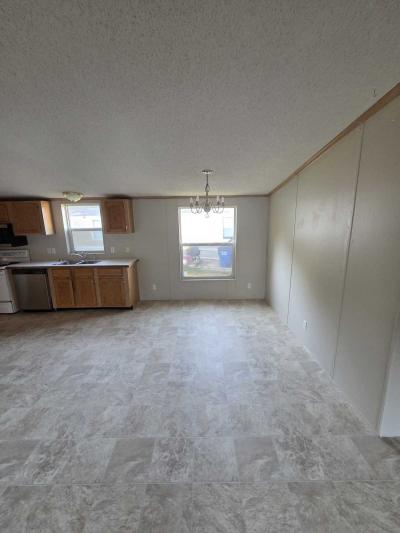 Photo 2 of 19 of home located at 1336 Stone Creek Valley Circle O Fallon, MO 63366