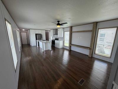 Photo 4 of 14 of home located at 5482 Tierra Alta Circle Del Valle, TX 78617