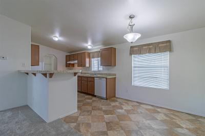 Photo 4 of 20 of home located at 8122 W. Flamingo Rd. Las Vegas, NV 89147