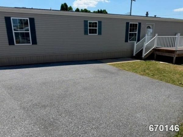 Photo 1 of 2 of home located at Sandhill Mobile Park 1412 Sandhill Rd Lot 13 Lebanon, PA 17046