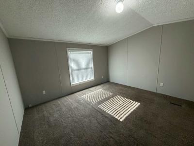 Photo 3 of 5 of home located at 466 Buchanan Dr Davison, MI 48423