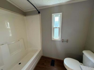 Photo 4 of 5 of home located at 466 Buchanan Dr Davison, MI 48423