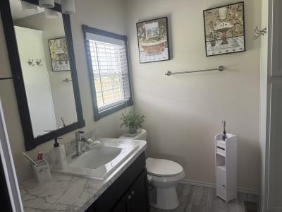 Photo 5 of 11 of home located at 827 Robin Nest Way Houston, TX 77073