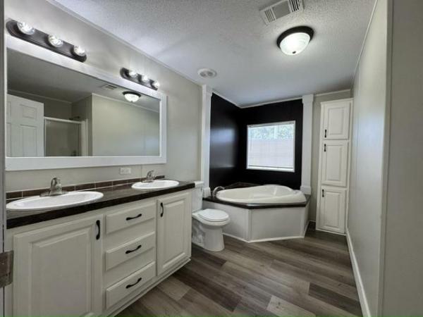 2016 LIOH Manufactured Home