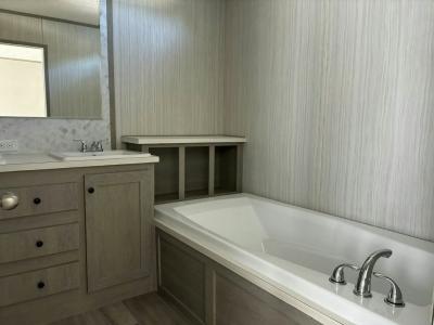 Photo 5 of 11 of home located at 10201 W Beaver St #231 Jacksonville, FL 32220