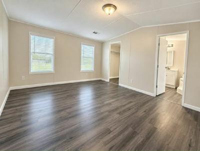 Photo 5 of 7 of home located at 1123 Walt Williams Road #235 Lakeland, FL 33809