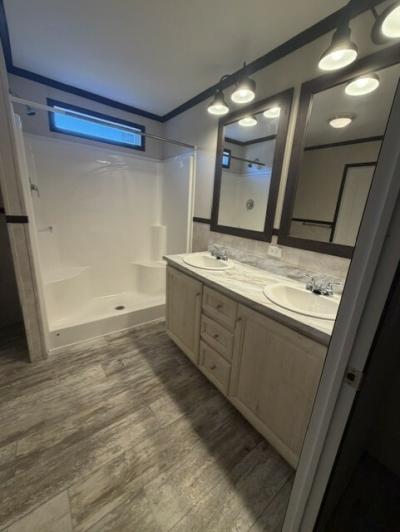Mobile Home at 2183 Candlestone East Ct Muskegon, MI 49442