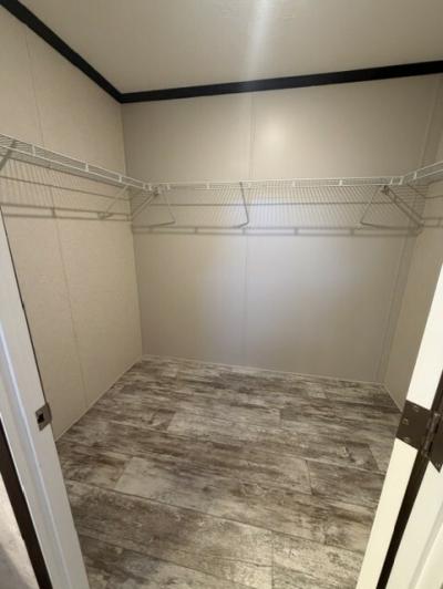 Photo 2 of 6 of home located at 2183 Candlestone East Ct Muskegon, MI 49442