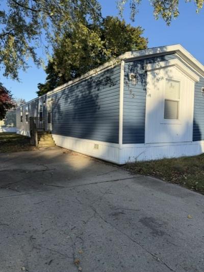 Photo 4 of 6 of home located at 2183 Candlestone East Ct Muskegon, MI 49442