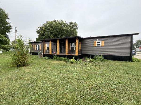 Photo 1 of 2 of home located at 442 Redbud Blvd South Anderson, IN 46013