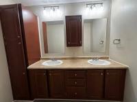 2017 LH168032LF  Home