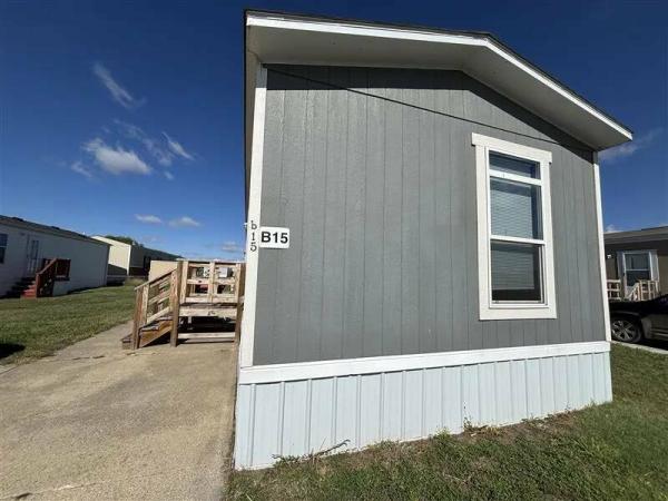 2022 31IND16562BH22  Home