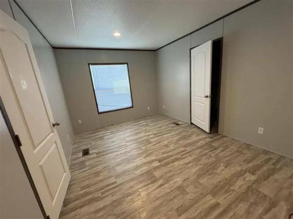 2022 31IND16562BH22  Home