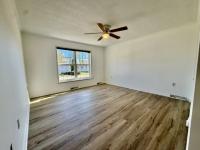 2000 Burlington Mobile Home