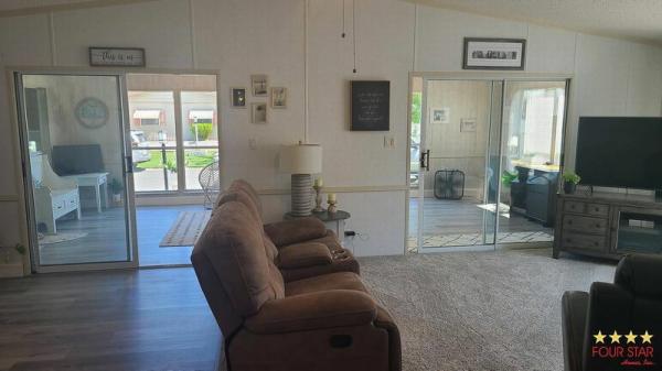 1993 PALM  Home