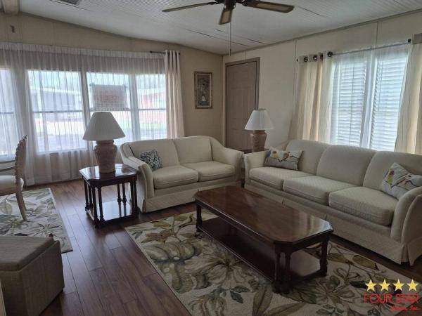 1987 Delo  Home