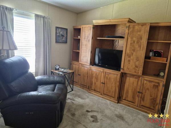 1987 Delo  Home
