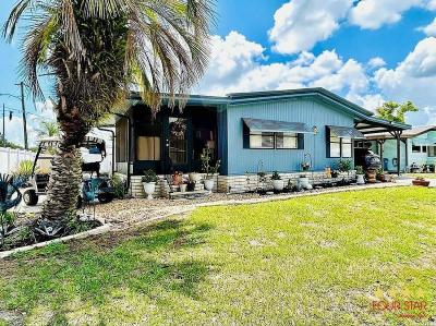 Mobile Home at 28944 Hubbard St Leesburg, FL 34748