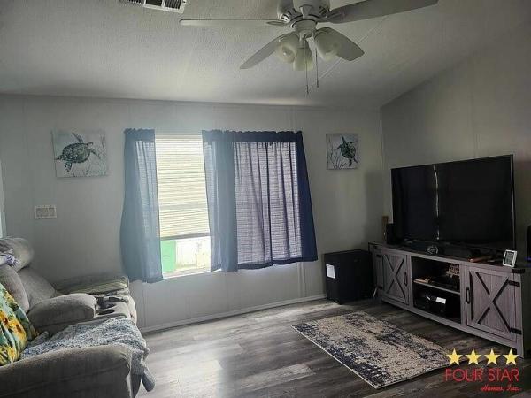 2000 SKYL  Home