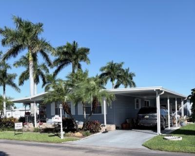 Photo 2 of 62 of home located at 258 Glenwood Lane Naples, FL 34112