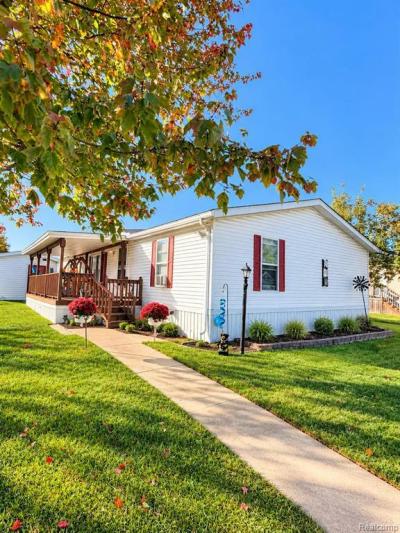 Photo 3 of 8 of home located at 6986 Chippewa Romulus, MI 48174