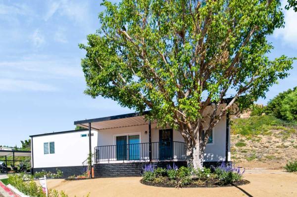 1980 Silvercrest Mobile Home For Sale