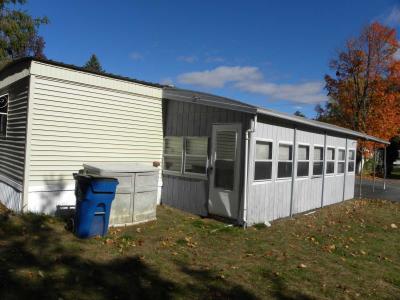 Photo 3 of 21 of home located at 78 Martindale Court Clifton Park, NY 12065