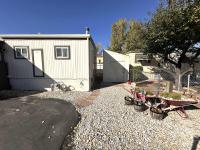 1971 HILLCREST Mobile Home