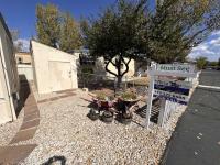 1971 HILLCREST Mobile Home