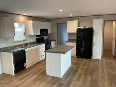 Photo 5 of 9 of home located at 225 Alhambra Dr San Marcos, TX 78666