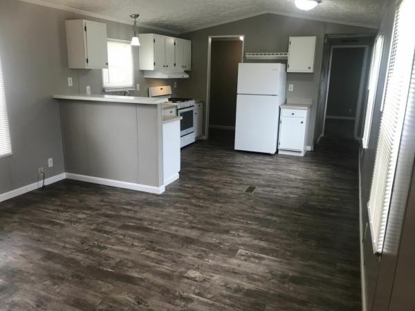 Photo 1 of 2 of home located at 1236 North Oaklane Road Lot 211 Springfield, IL 62707