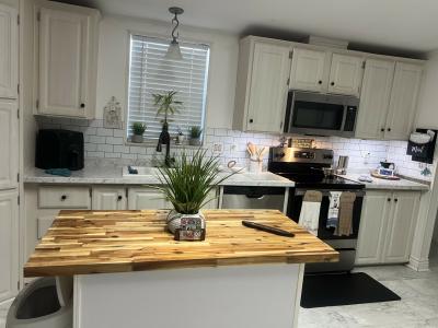 Photo 6 of 16 of home located at 534 Palm Key Blvd. Davenport, FL 33897