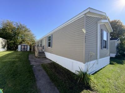 Mobile Home at 1033 Chateau Monroe, MI 48161