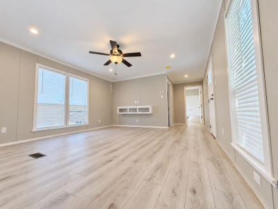 Photo 3 of 25 of home located at 709 North Collins Frwy, #92 #92 Howe, TX 75459