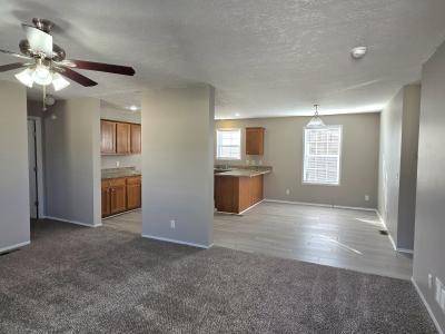 Photo 2 of 9 of home located at 6102 Hickory Trail White Lake, MI 48383