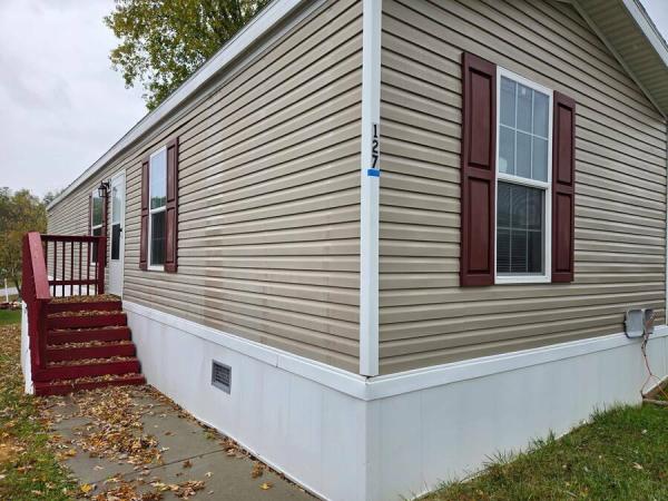 Photo 1 of 2 of home located at 127 Dove Dr Elsmere, KY 41018